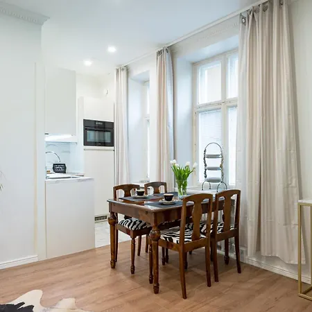 Cosy, Brand New In Area *