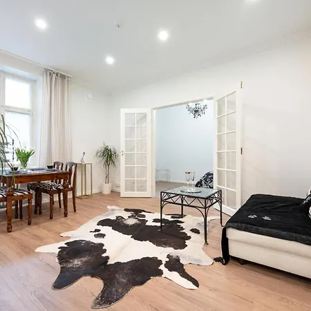 Appartement Cosy, Brand New In Area *
